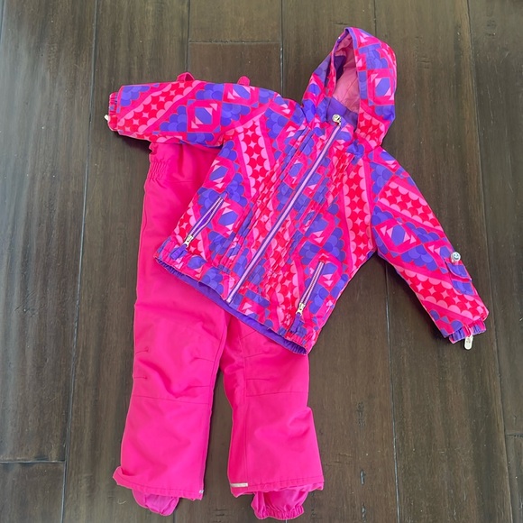 Obermeyer Other - Girls ski bibs and matching ski coat. size 5.